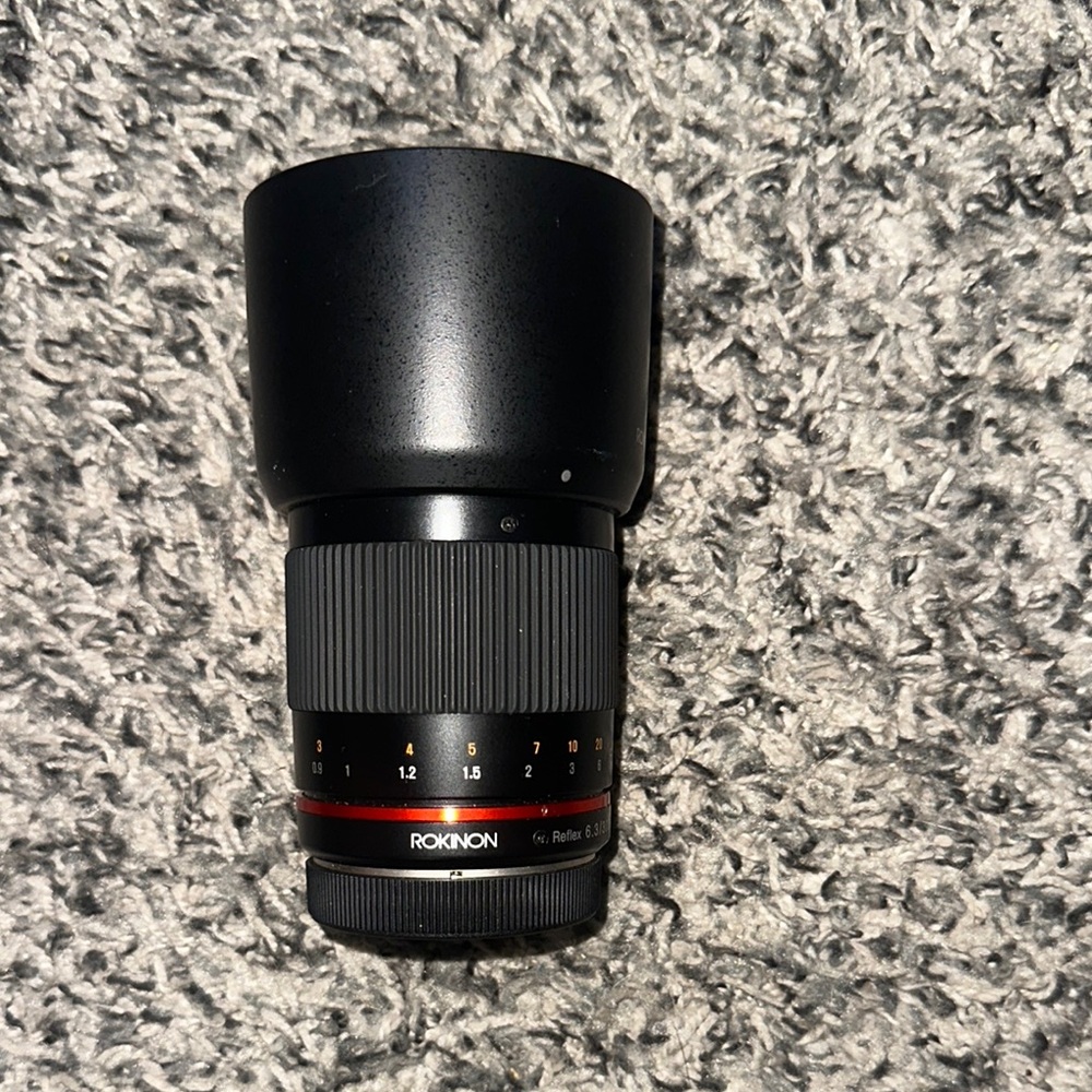 Samyang Reflex f/6.3 300mm ED UMC CS EFm canon mount.